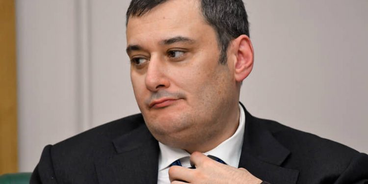 Педераст на педерасте и погоняет педерастом