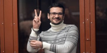 Россия обменяла политзаключенных на шпионов. Среди освобожденных: Кара-Мурза, Гершкович, Яшин, Скочиленко, Чанышева и другие